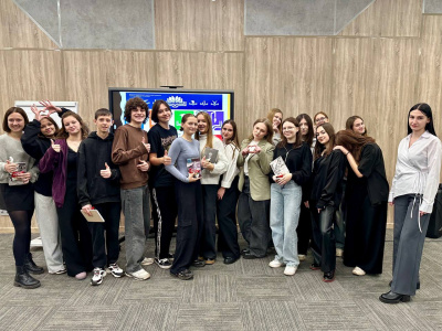 ШАГ НАВСТРЕЧУ БУДУЩЕМУ: ДИАЛОГ СТУДЕНТОВ И ШКОЛЬНИКОВ